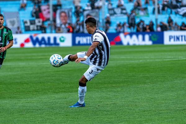 国际拳击联合会世界冠军争霸赛，火爆上演