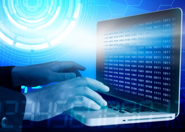 如何第一时间获取平台公告、赛事调整或活动通知？